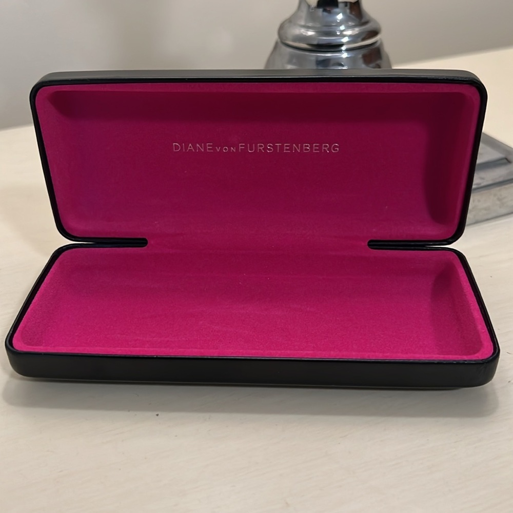 Diane von Furstenberg Hinged Glass Case - Picture 3 of 5